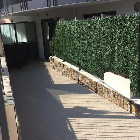 T2 Climatise Avec Balcon, Garage Et Wifi - Proche Et Gare Apartmán Roquebrune-Cap-Martin