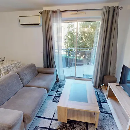 Apartment T2 Climatise Avec Balcon, Garage Et Wifi - Proche Et Gare - Fr-1-196-371